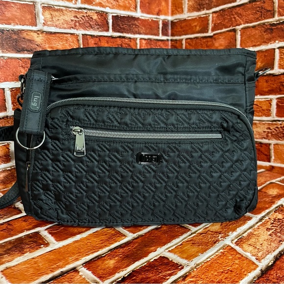lug Bags Lug Medium Crossbody Bag With Rfid Shimmy Se Black Euc Adj